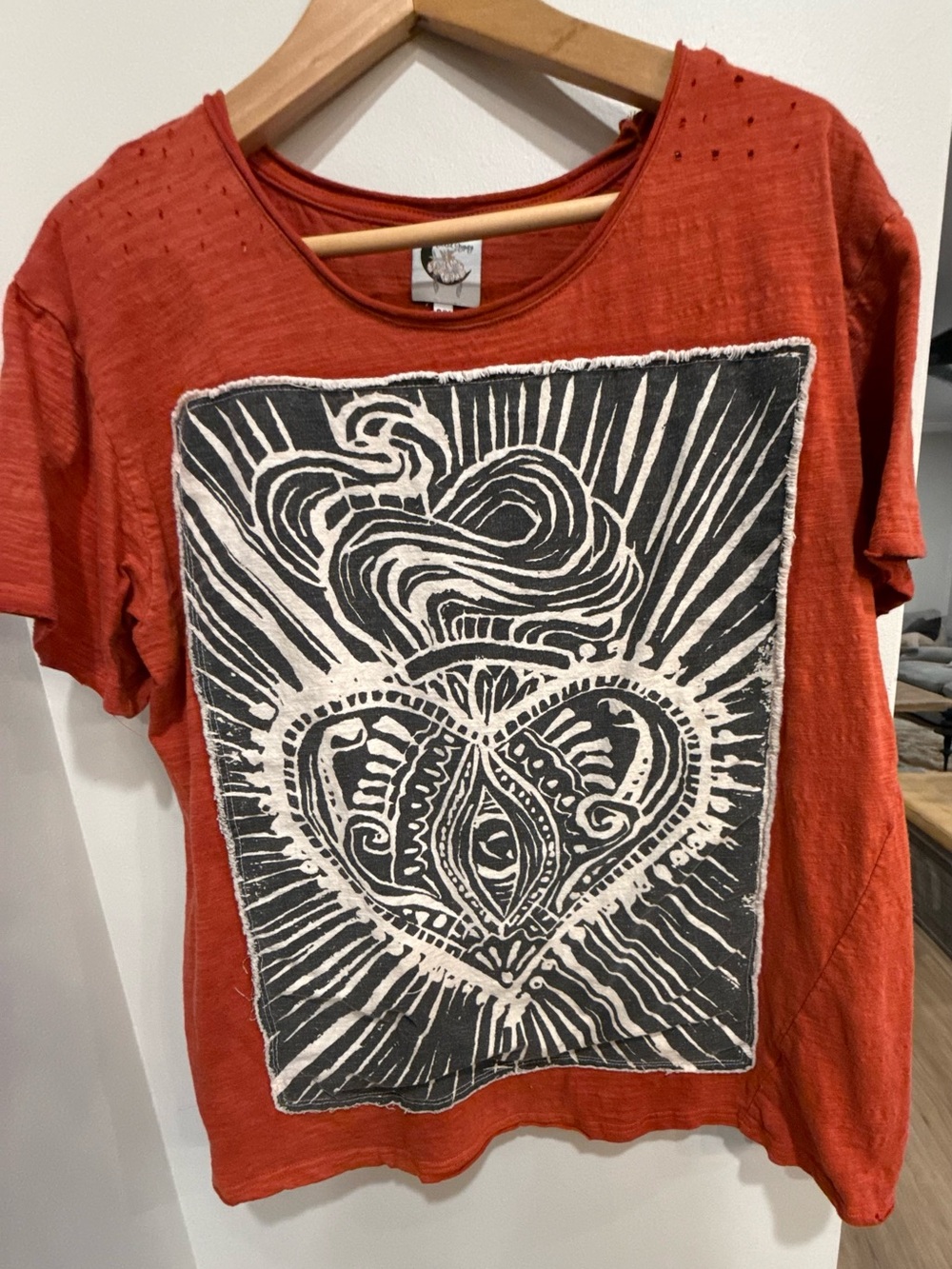 Graphic Heart Short Sleeve Tee - Rust